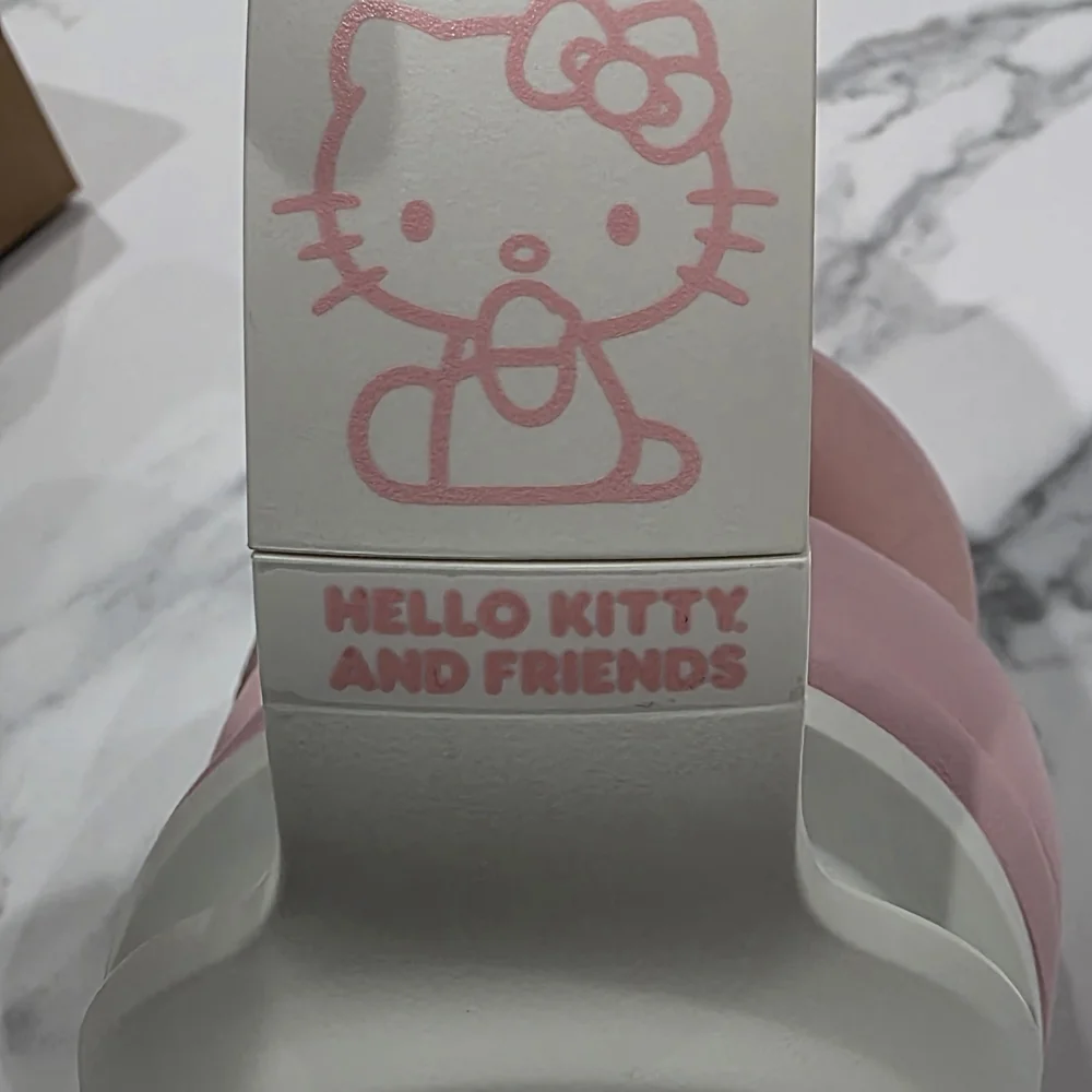 Razer Kraken Kitty V2 Hello Kitty Pink & White Gaming Headset